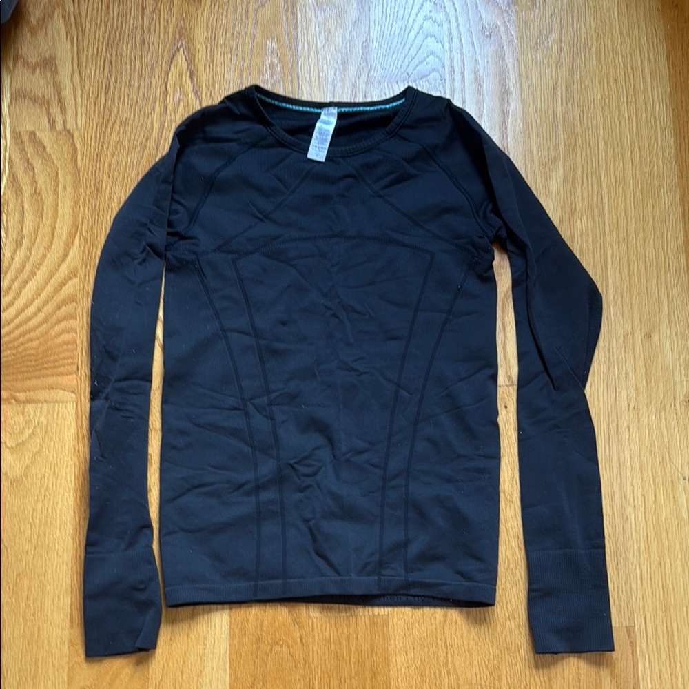 Ivivva Black Fitted Long Sleeve Tee